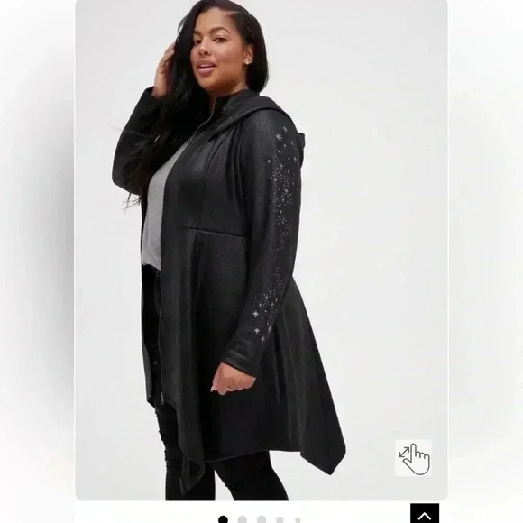 torrid Jackets & Blazers - Potter Faux Suede Deathly
Hallows Black Size 1